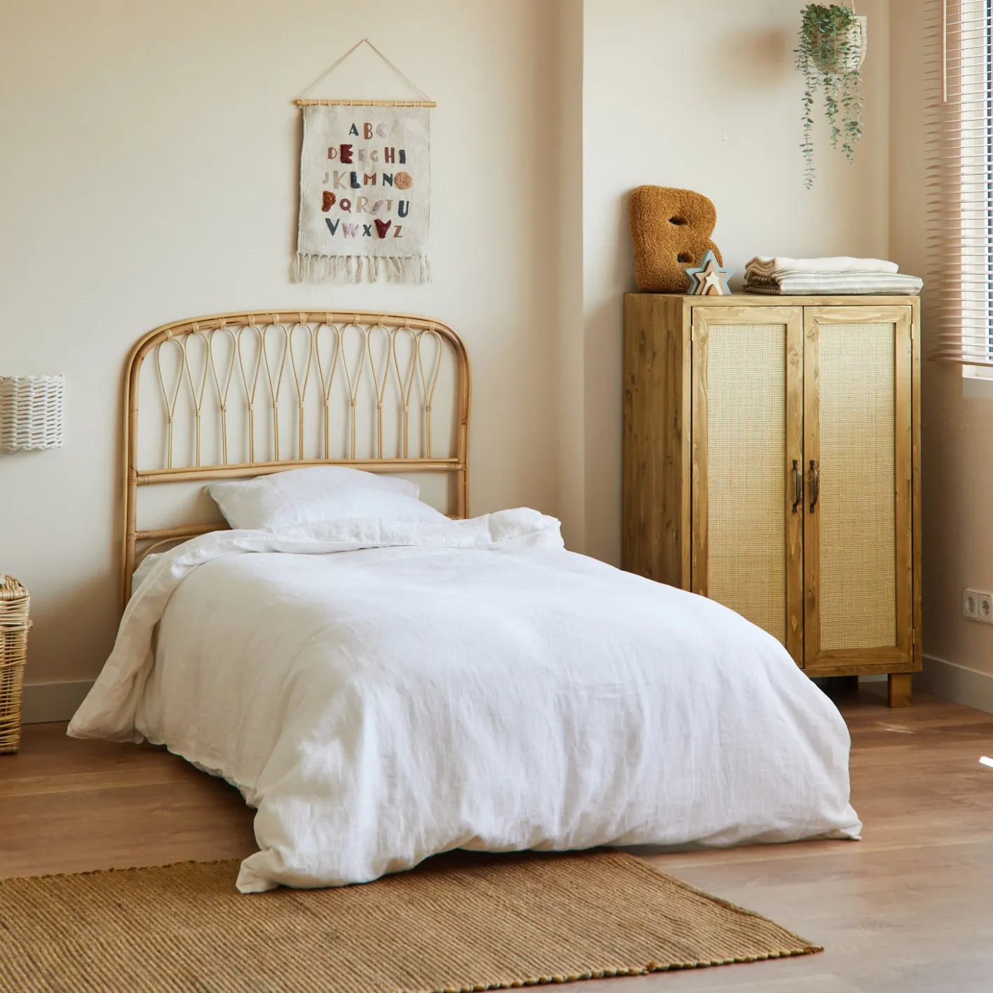 Cheap Hannun Armoire Montessori Tayen