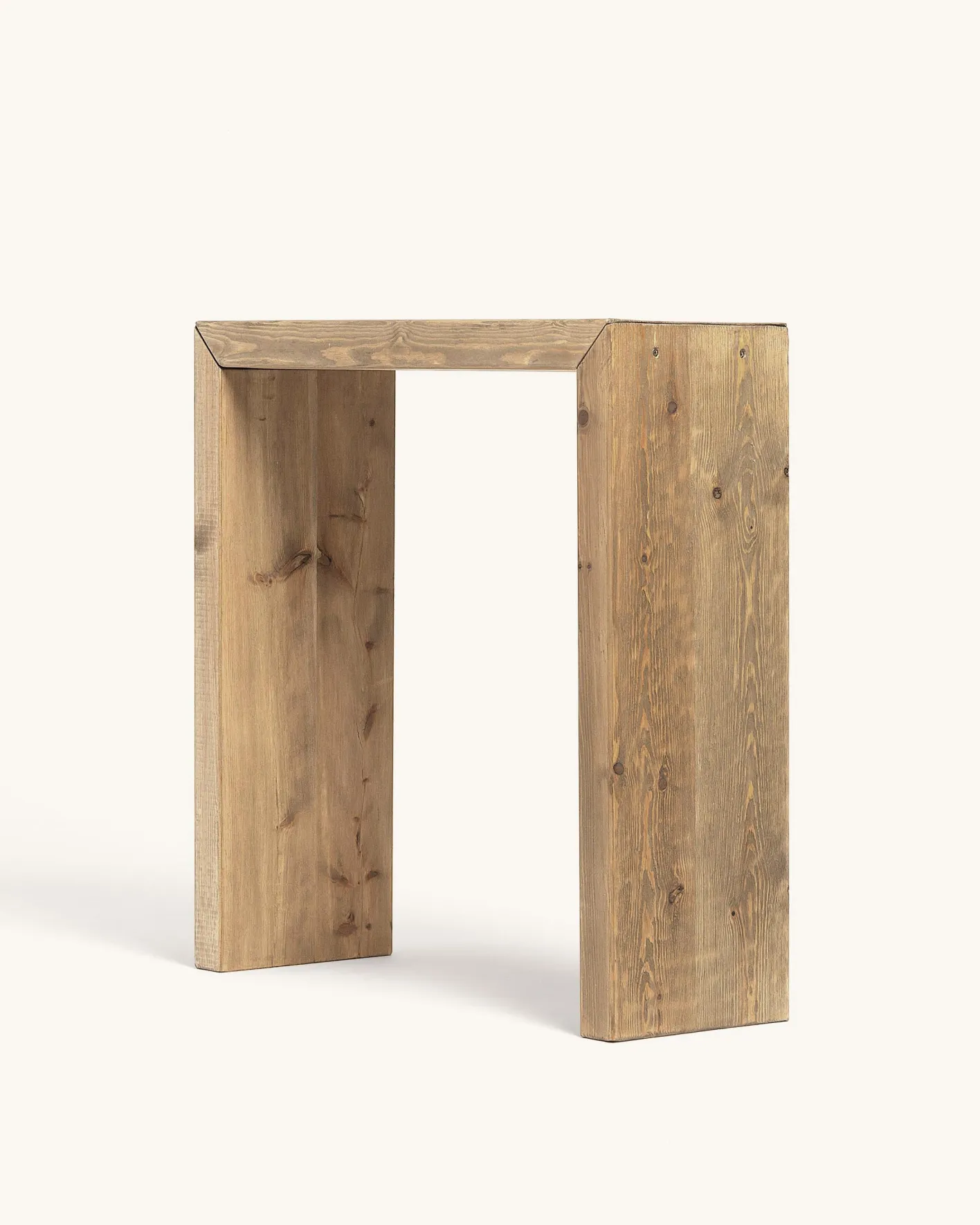 Discount Hannun Console Leiza