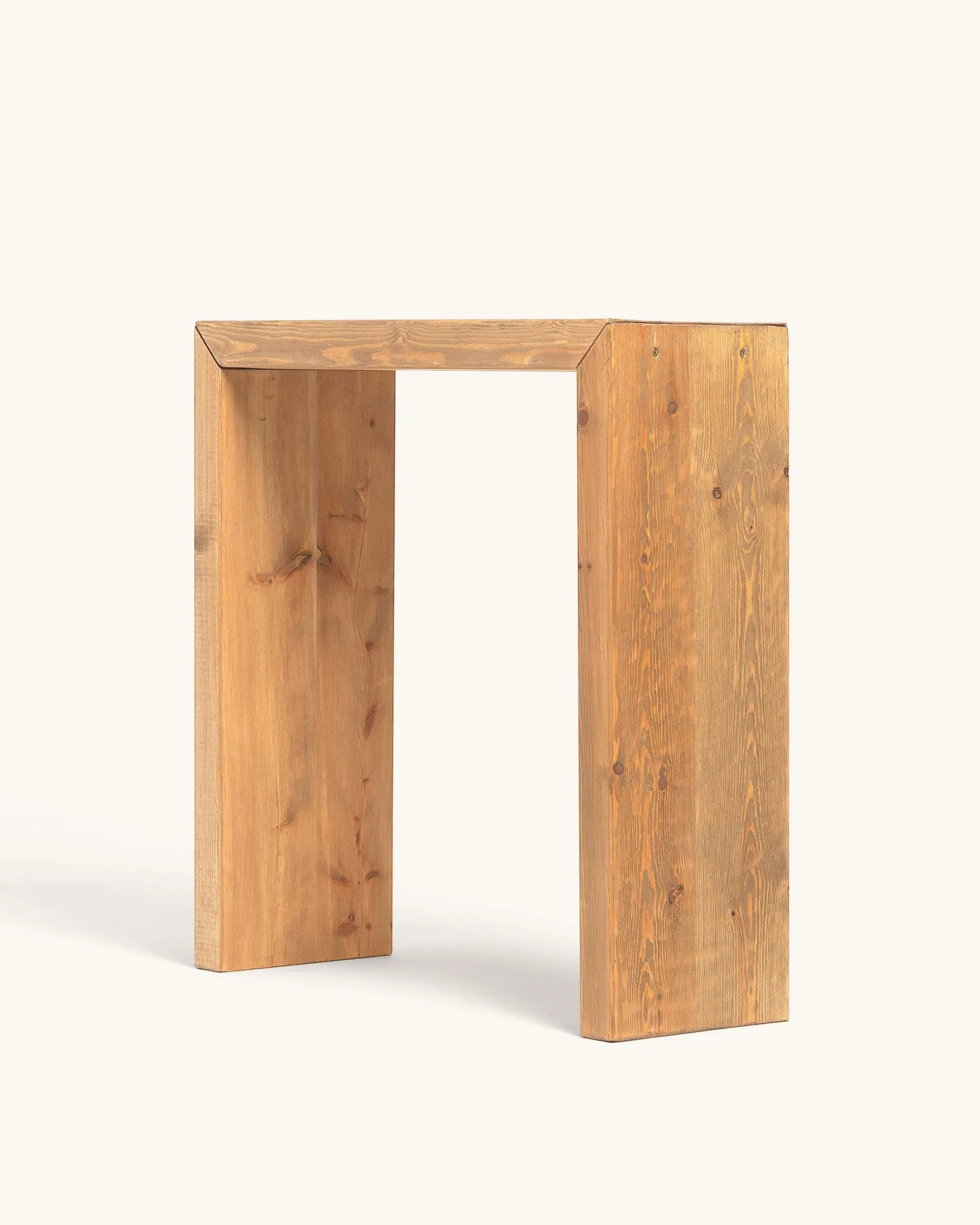 Discount Hannun Console Leiza