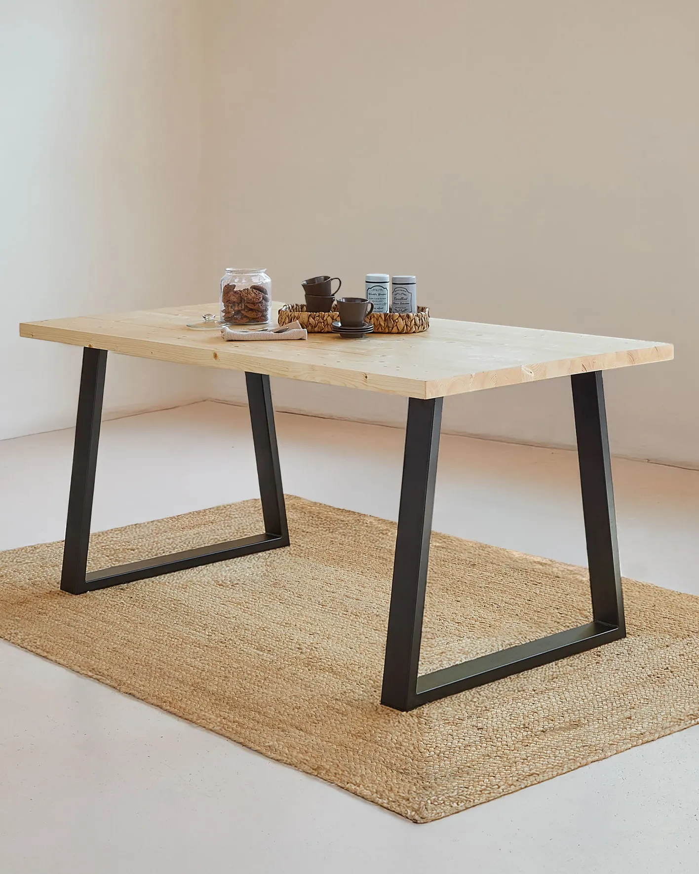 Sale Hannun Table à manger Zenda