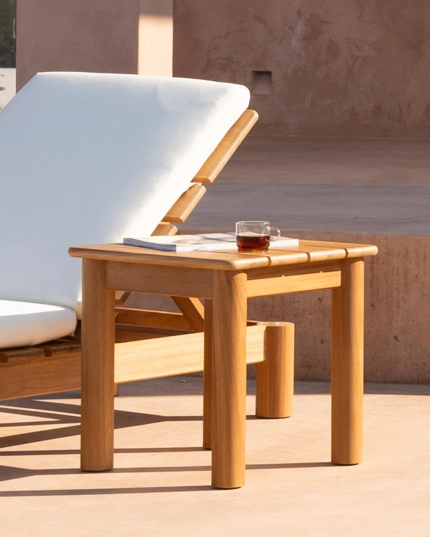 New Hannun Table d'appoint extérieure Raggio Iroko