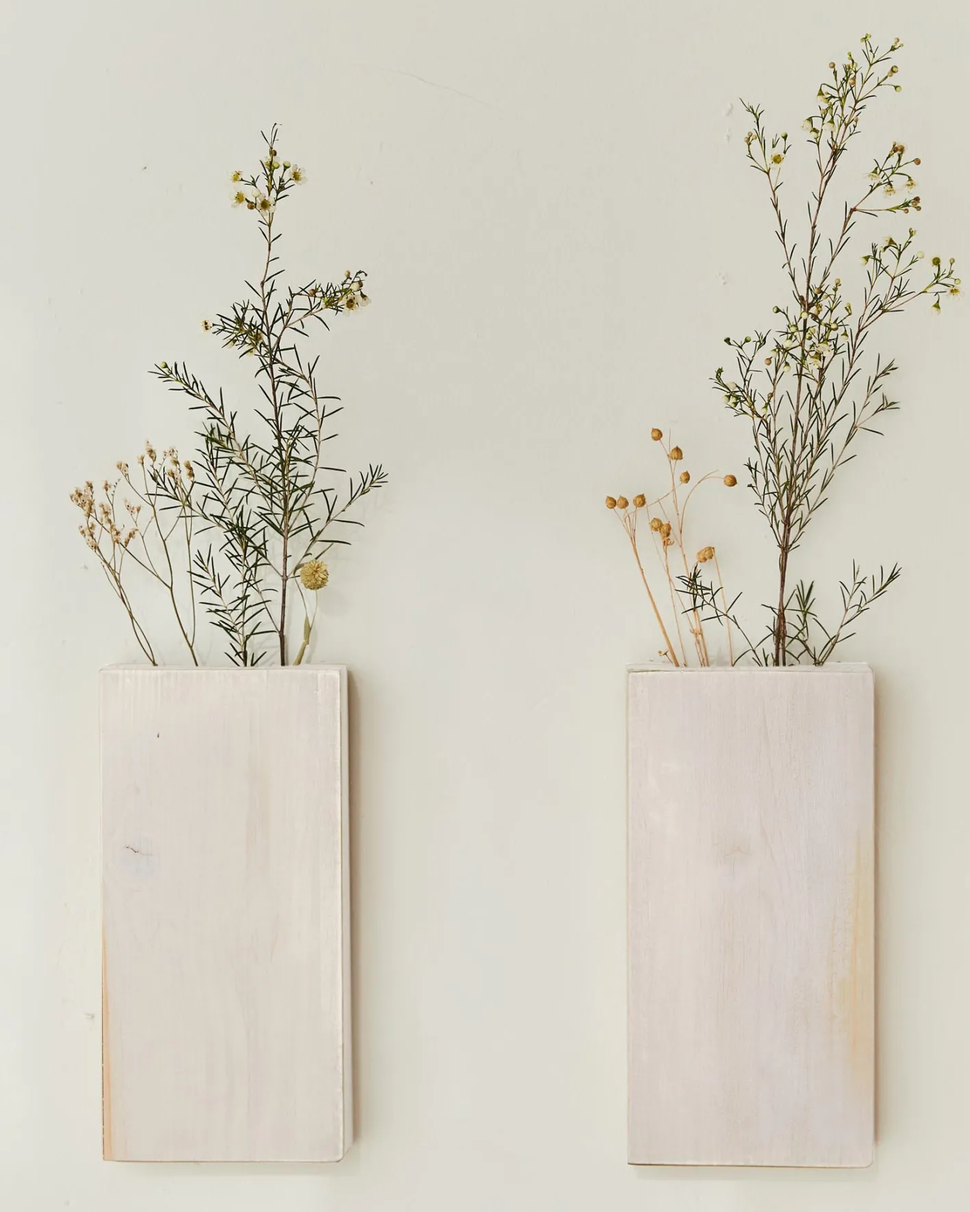 New Hannun Vase mural Koen