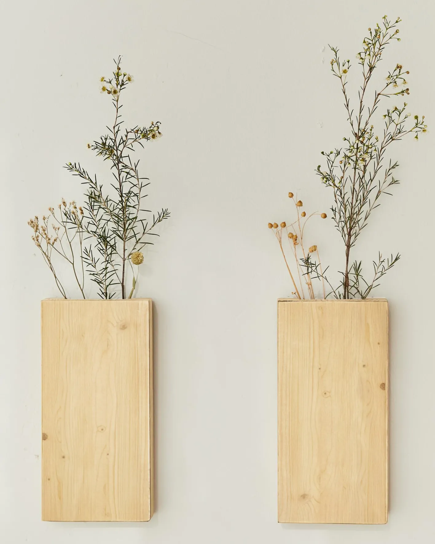 New Hannun Vase mural Koen
