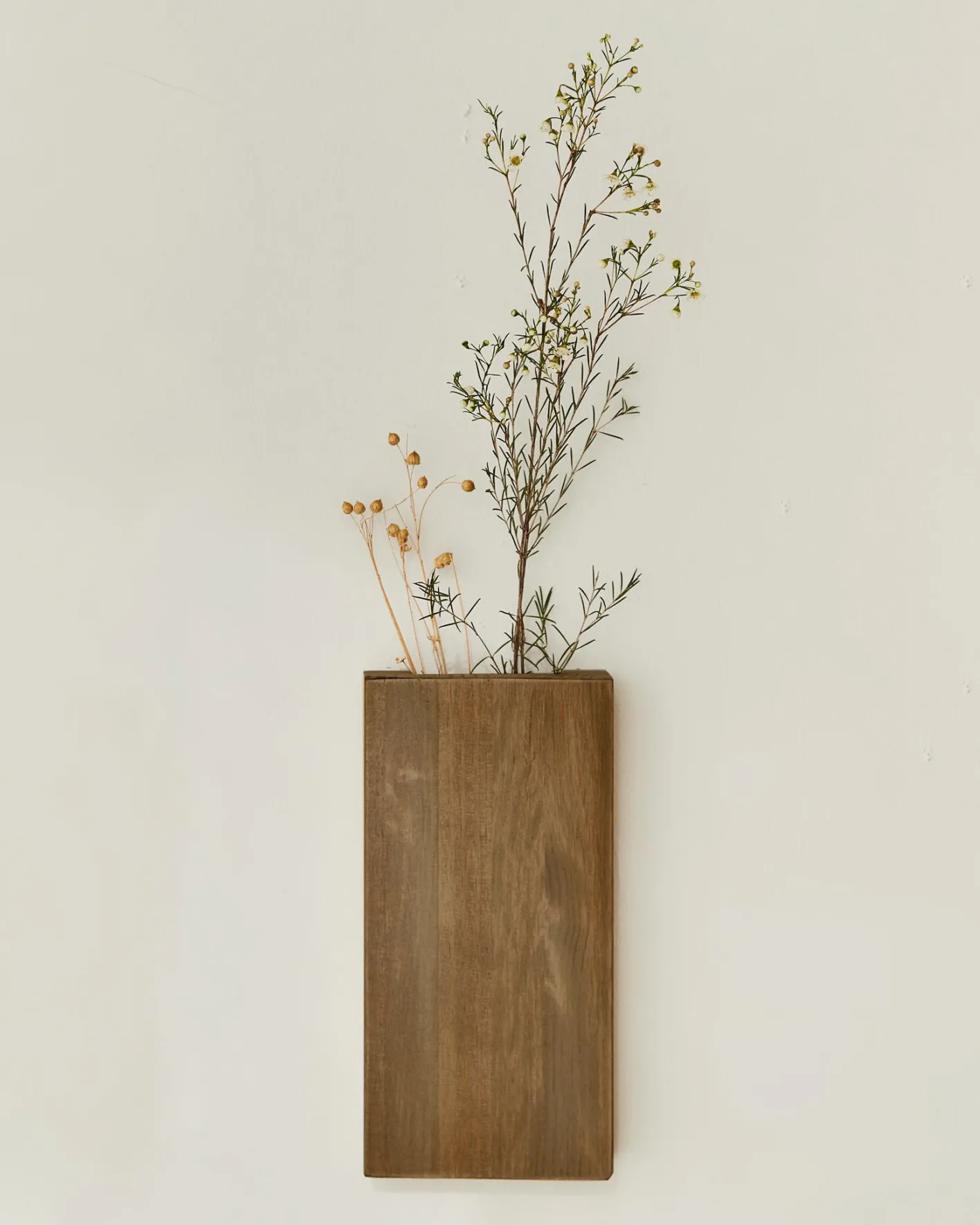 New Hannun Vase mural Koen